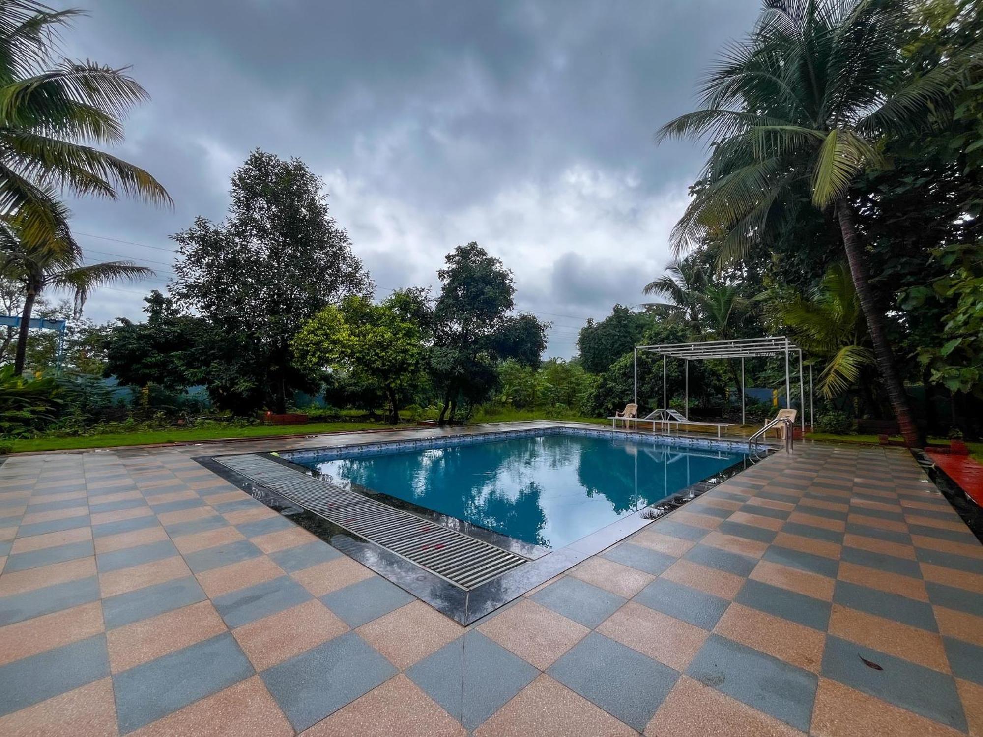 Karjat In Resort Extérieur photo